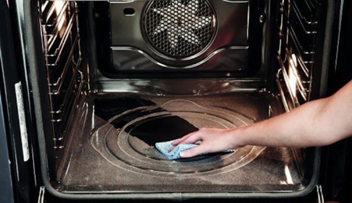 Quy tắc vệ sinh lò nướng Bosch 