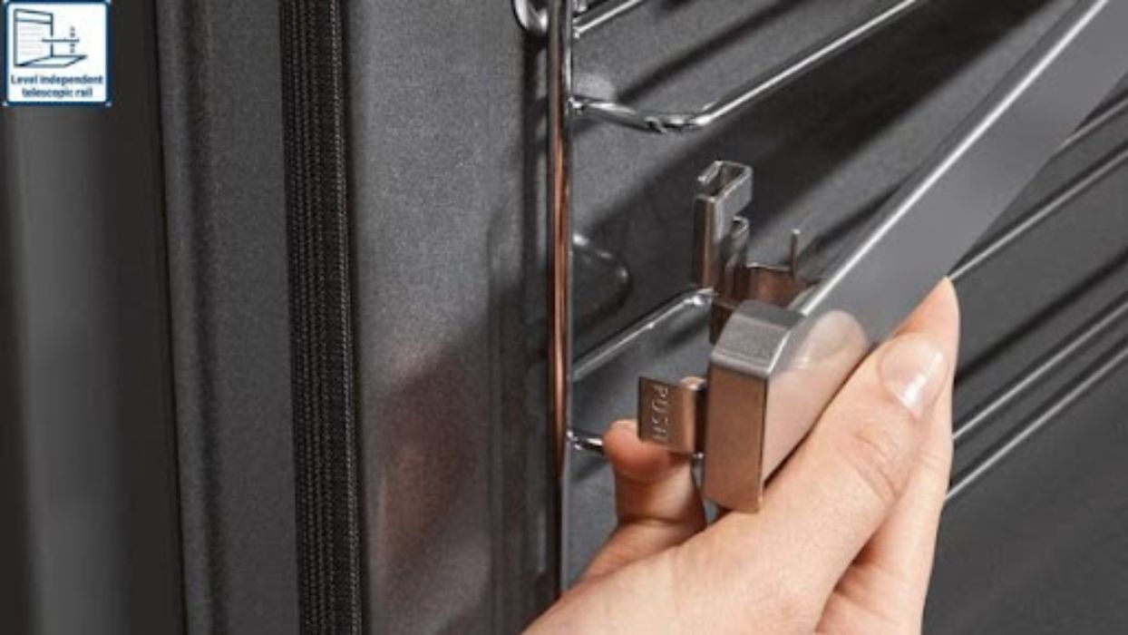 Tính năng Vario Clip Rail với 3 thanh trượt pull- out