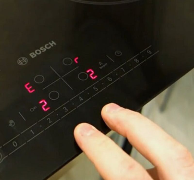 Bếp từ Bosch báo lỗi E2
